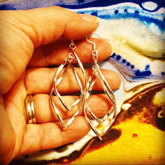 3 for $20 Hollow Silver Dangle Boho Earrings New. - Picture 4 of 5